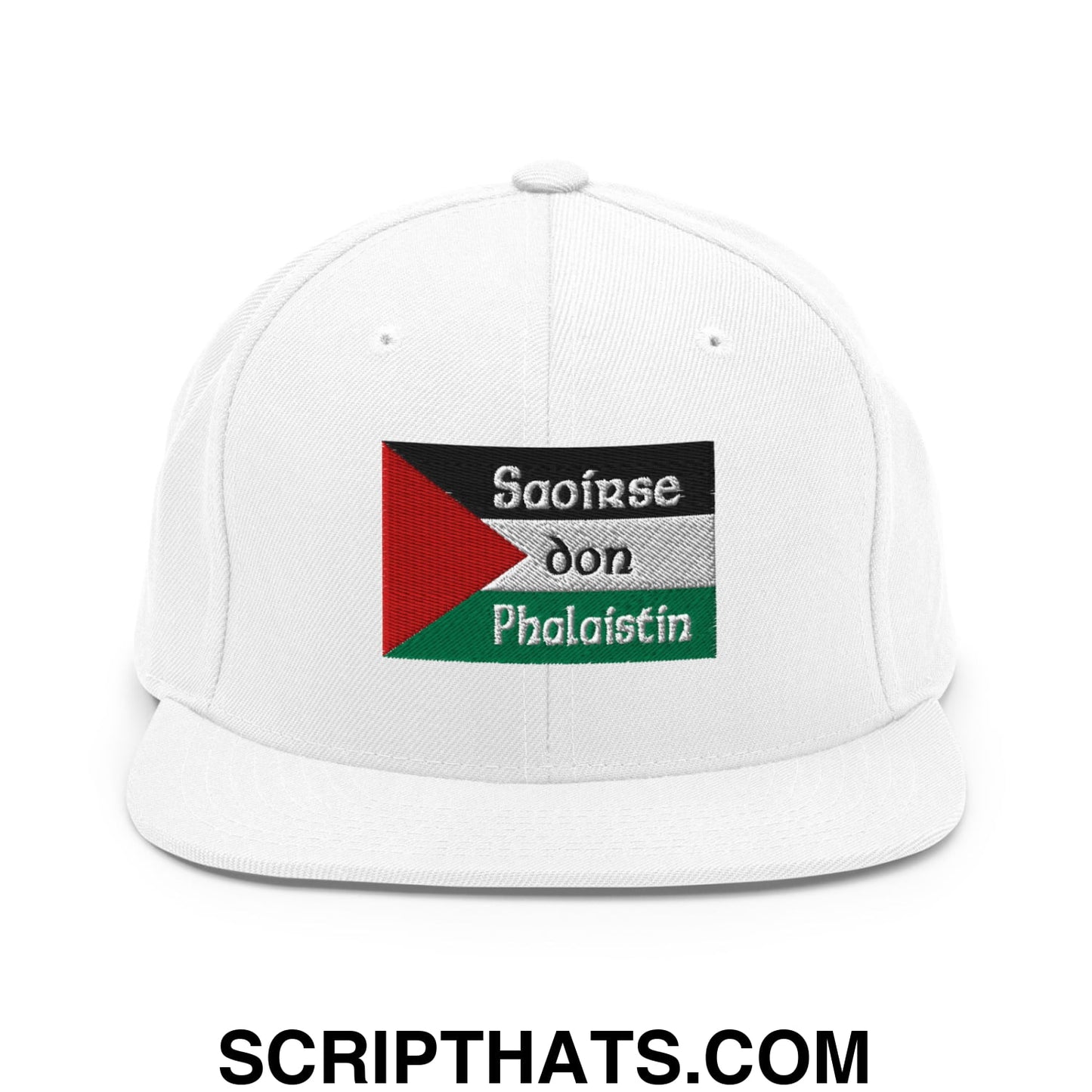 White snapback cap with flat bill brim featuring an embroidered Palestinian flag patch and text reading Saoirse don Phalaistin
